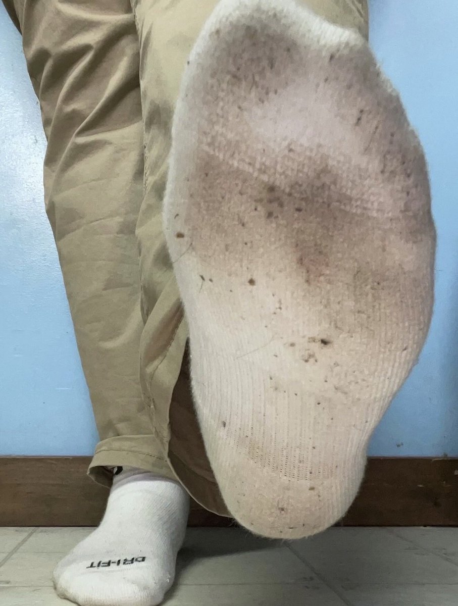 MasterCharlie01's tweet photo. Some of you prefer and get weak for socks like these.
No pretending. No polishing. Just how they ended the day.
#FootMaster #Footdom
#SoleControl #Whitesocks https://t.co/lw4vTcgNK0