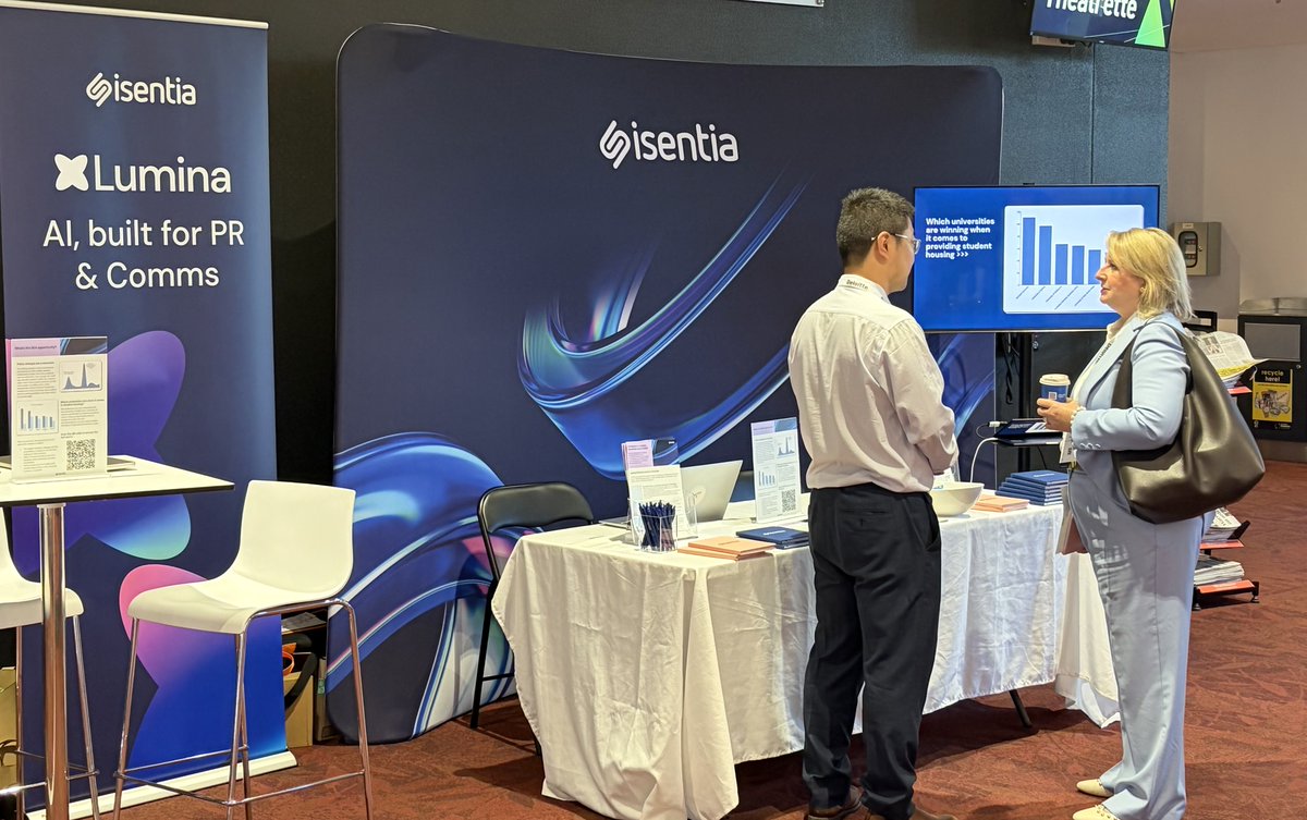 isentia's tweet photo. Yesterday at the @UniAus Solutions Summit in Canberra, we dived into the AUS higher ed.

Our latest research unpacks: 
💰 Governance &amp; budget deficits
🖥️ AI, deepfakes &amp; assessment redesign
🌐 Policy safety for SEA students

Read the full reports: https://t.co/XvqlOAMTYD https://t.co/uXcuL7QESl