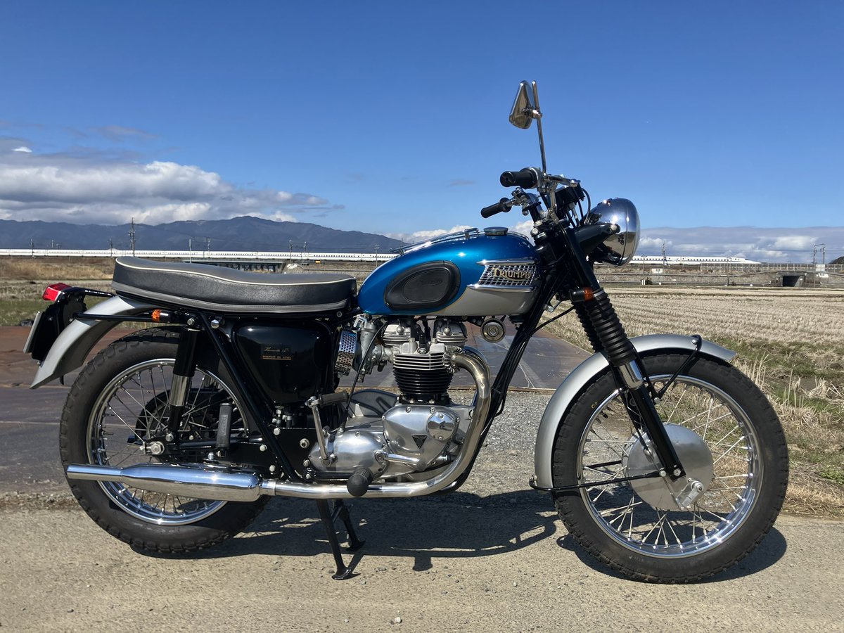 オートバイの形として理想の一つだと思う。