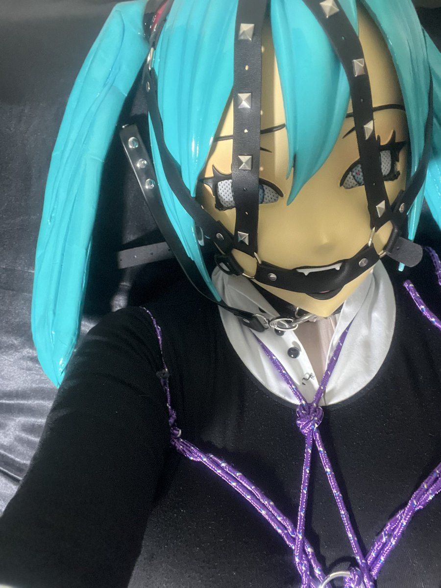 Onesoulmore31's tweet photo. Esta noche domine en Kig y jaula de castidad 
Estoy muy cansada para quitarme todo y es tan cómodo todo uwu 
#kigurumi #nsfw https://t.co/6QYIRLl1bL