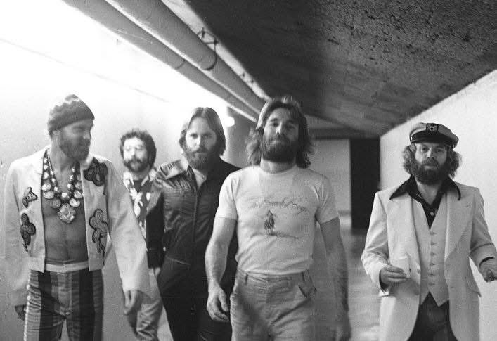 Pat Thomas tweet media