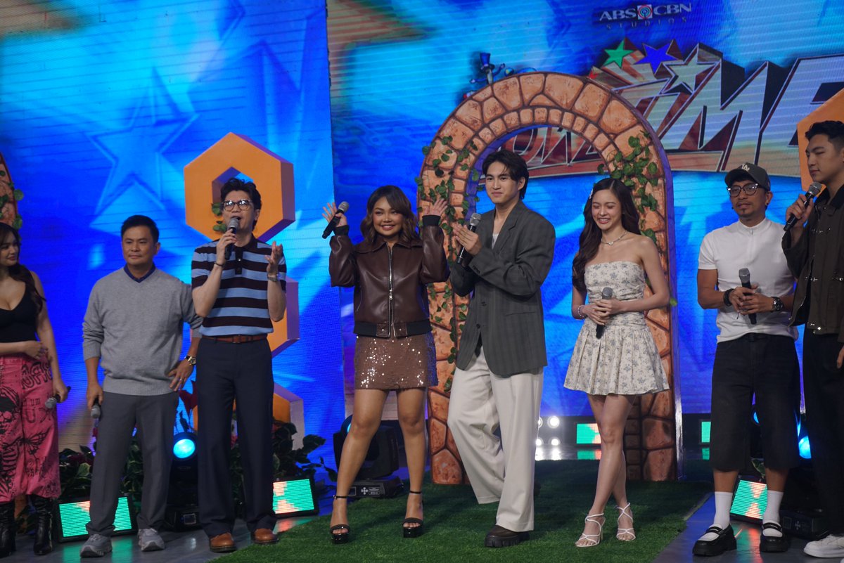 itsShowtimeNa's tweet image. Welcome back to It's Showtime, Carmelle &amp;amp; Anton! 🫶🏻
 
#ShowimeJoinTheFun #CarTon #PBB
WATCH #ItsShowtime LIVE:
linktr.ee/itsshowtimena