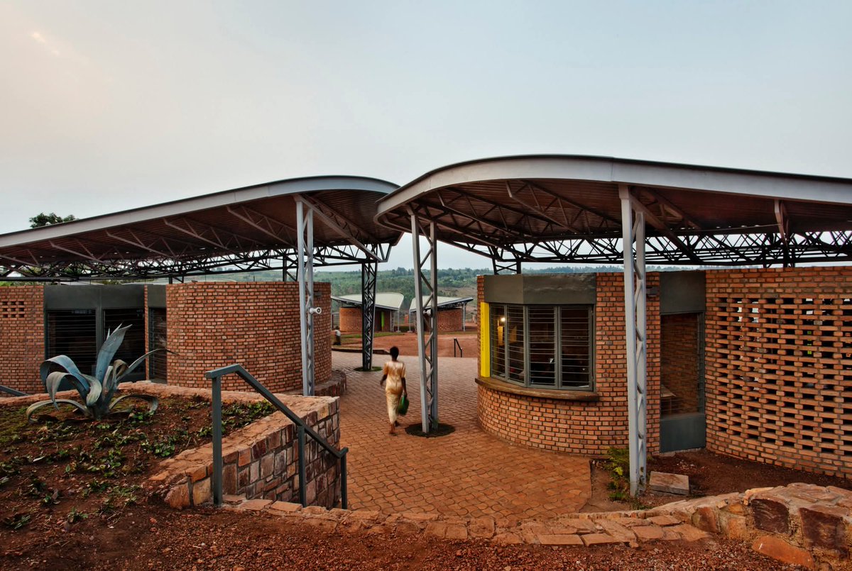 CPMMwangi's tweet photo. Women’s Opportunity Center by Sharon Davis Design.

The center revives the lost Rwandan tradition of circular, woven-reed dwellings. By utilizing 450,000 clay bricks hand-pressed by the women themselves. https://t.co/lcUH0oBDlY