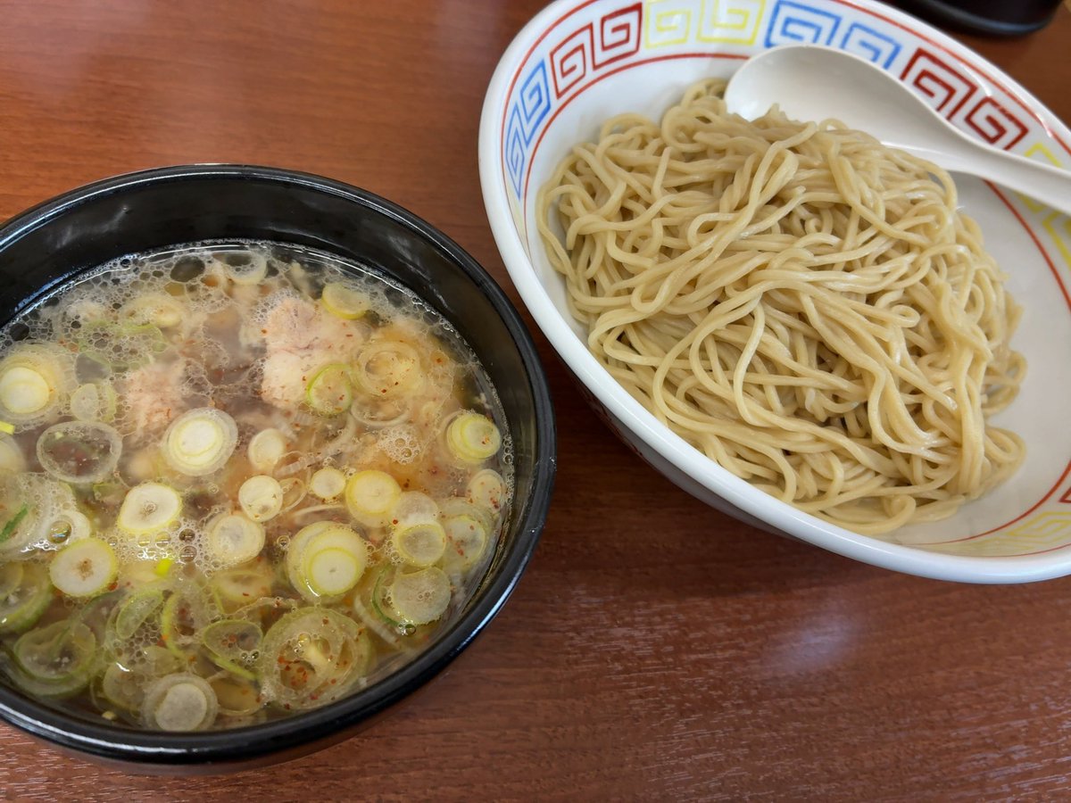 HeroGohan64's tweet photo. 須賀川市小作田
らーめん好房
つけ麺 大盛(2.5玉) 700円 +100円
☆☆☆☆☆
いつものつけ麺
つけ麺こチャーシューは、屑チャーシューが1番好き https://t.co/4cVVvyhR7h