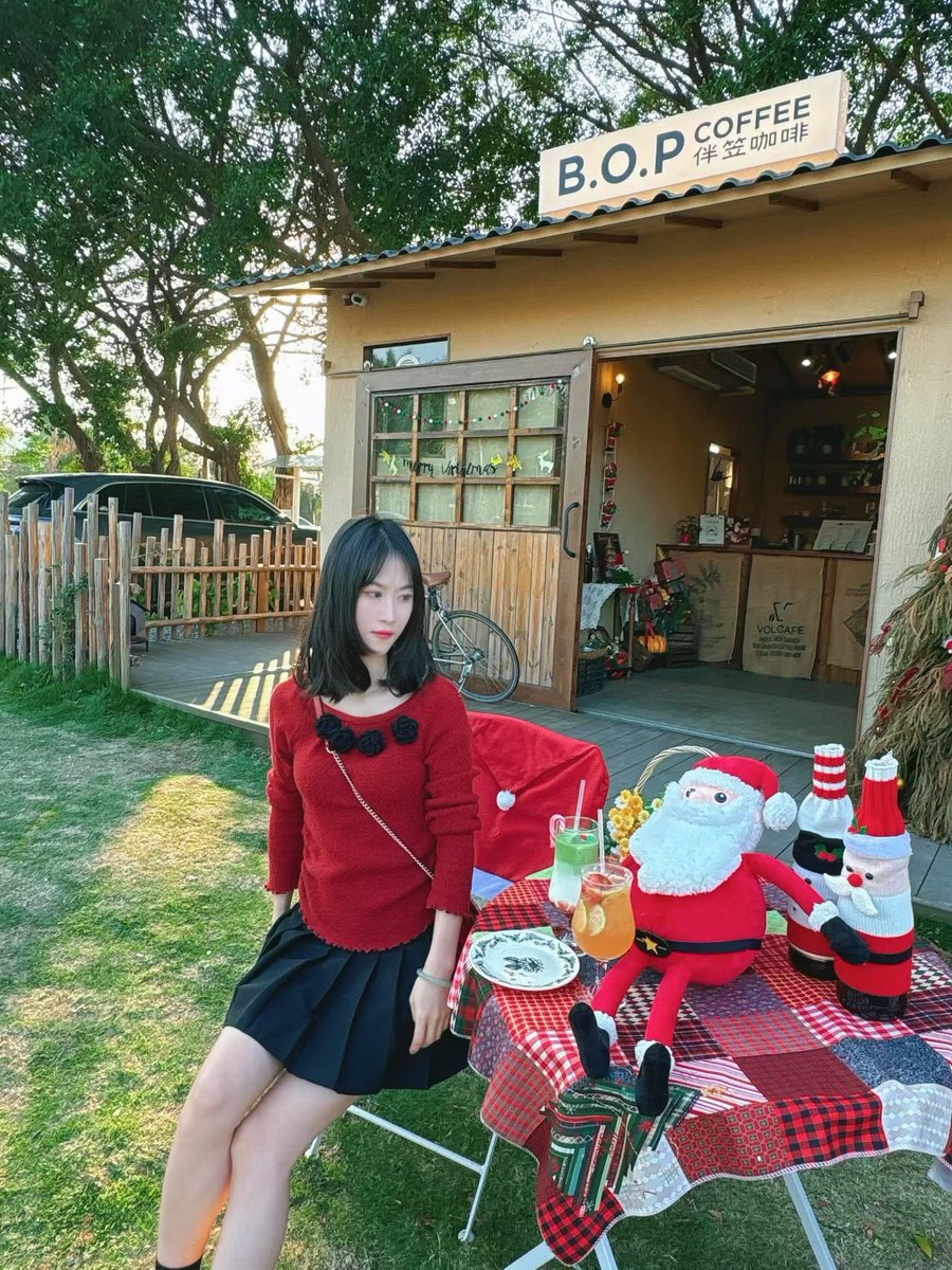 Gaspard6489's tweet photo. 在河南岸等你上课 https://t.co/rJf03goCGn
