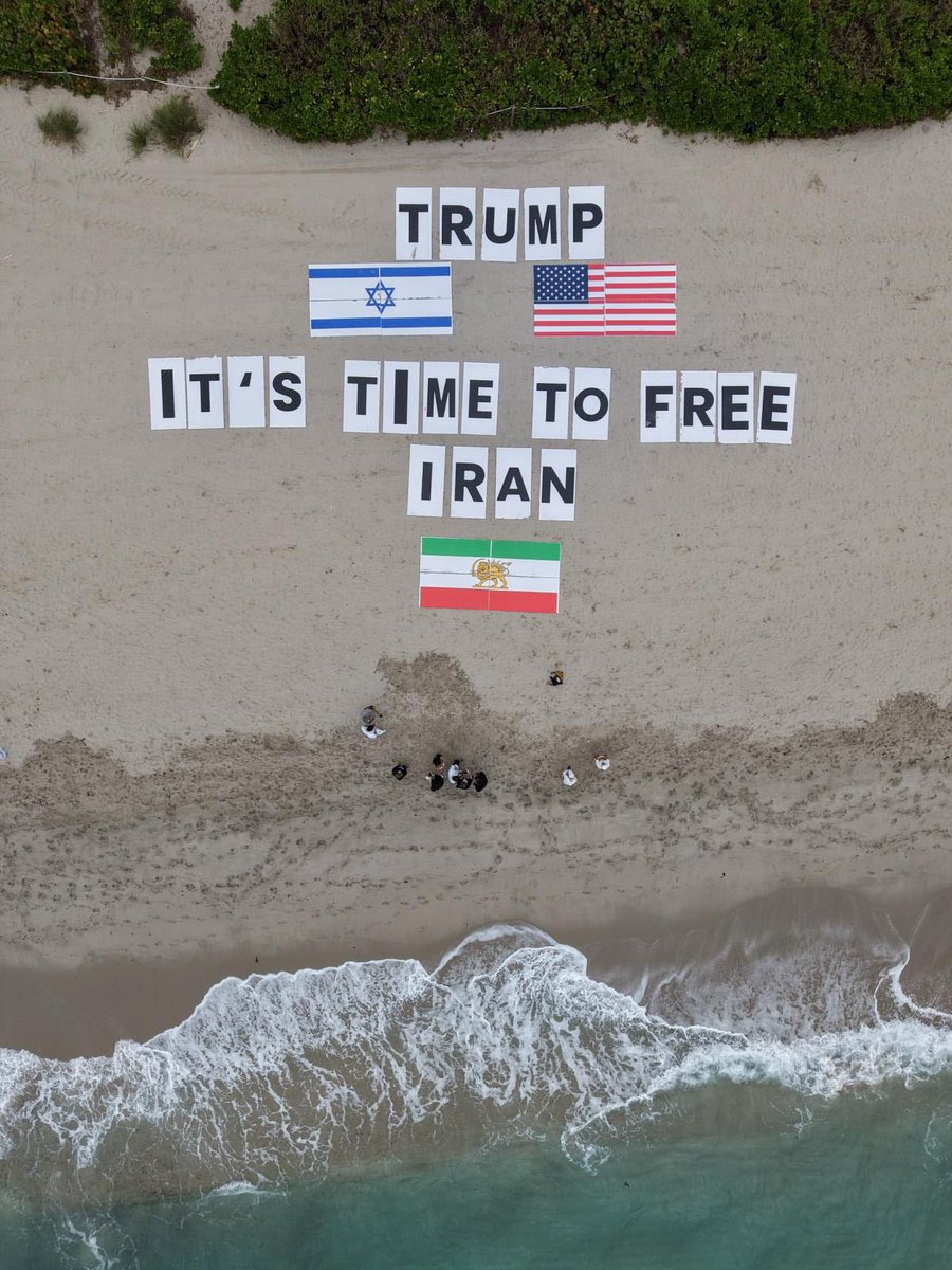 Nazi Hunters tweet media