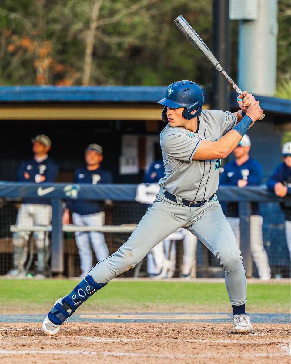 UNCWBaseball's tweet photo. WE. DON’T. QUIT.

#SeahawkBaseball https://t.co/4T2M1rPAEk