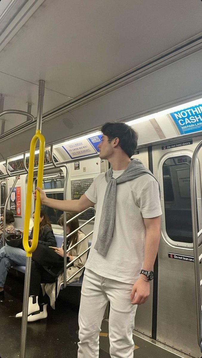 Androletters's tweet photo. i really want him to be my boyfriend https://t.co/8Hc5QWiusn