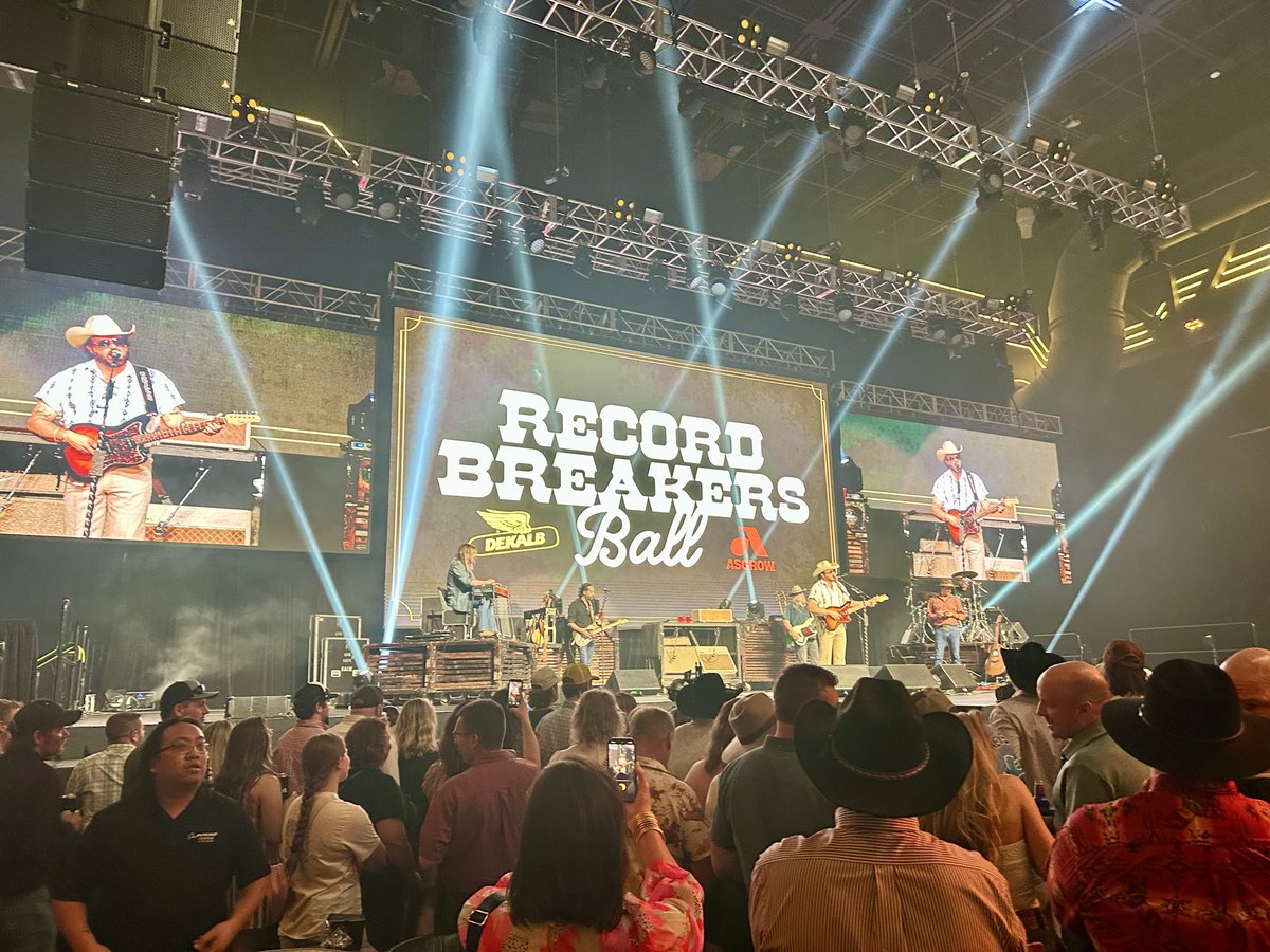 Chris Cooper tweet media