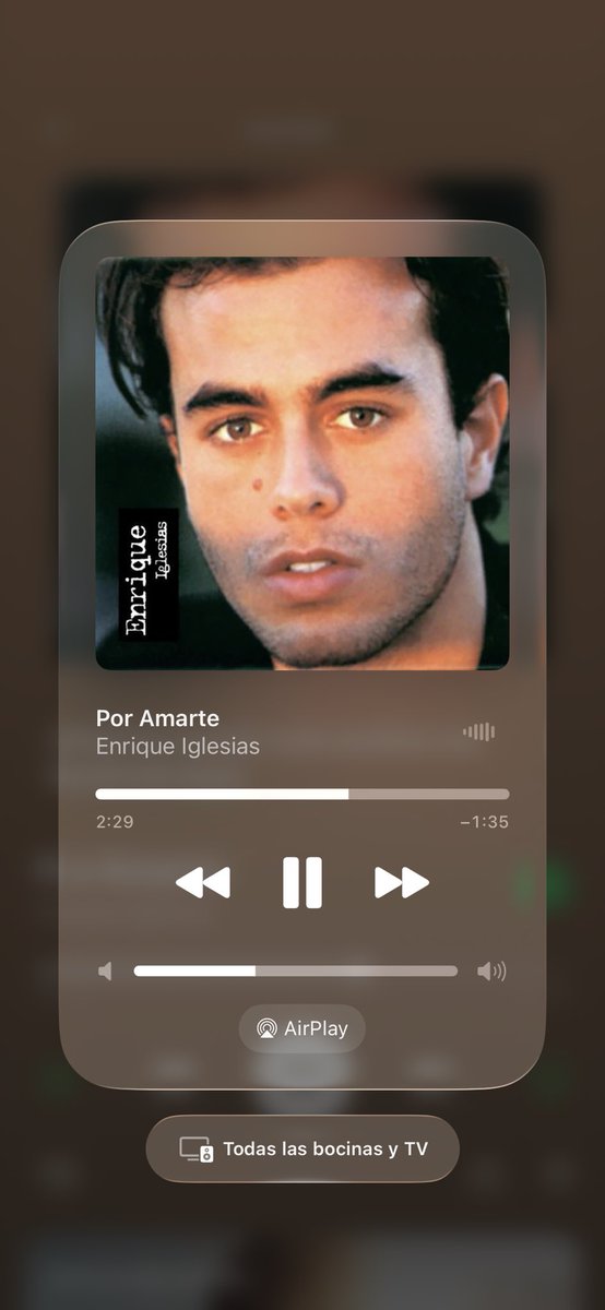 m444riel_'s tweet photo. mi terapia estos días ha sido escuchar:
para recordarme lo mucho que un hombre enamorado puede llegar a hacer, y no conformarme con menos de lo que yo misma haría 🚶🏽

y de paso sentir la magia del amor sin vivirlo lol https://t.co/da3CcjBW6x