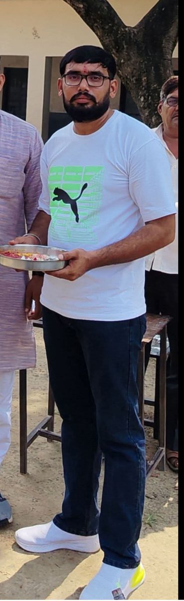 vhp_sunil's tweet photo. भारतीय किसान संघ जनपद मुरादाबाद के युबा प्रमुख अति प्रिय  Akansh Chaudhary जी को जन्मोत्सव  की बहुत बहुत बधाई हार्दिक शुभकामनाएं 
प्रभु श्री राम का आशीर्वाद बना रहे l https://t.co/A1GRiLtvv6