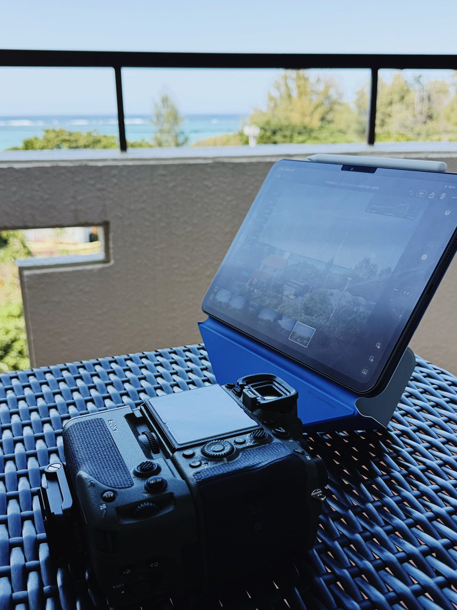 今回のクライアントさんはiPadだけ渡して自由に動かれるみたいなので、ワイヤレステスト🛜

M5iPad Proさくさくねぇ、、
遅延はあるけど固まる気がしない…！
ダビンチ入れて編集しようかしら？