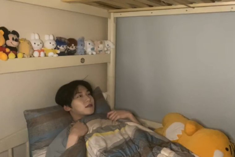 Keonhee finally has his own room after sleeping under Seoho for 7+ years 🥹