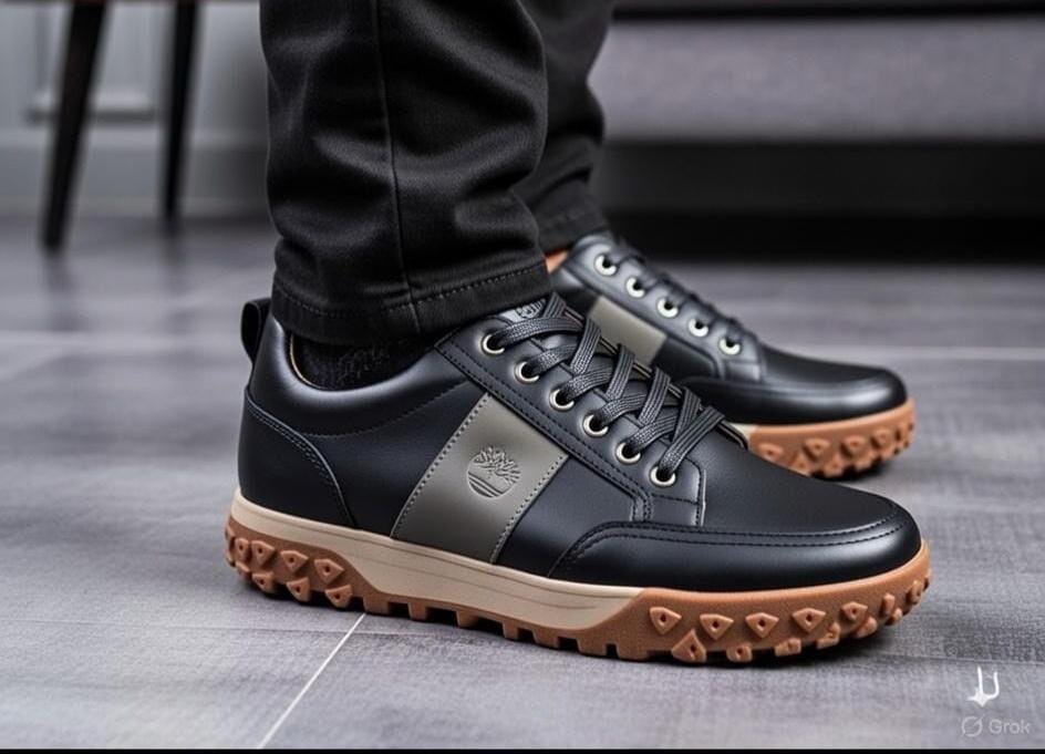 Funky_Footwears's tweet photo. Available in sizes 40, 41, 42, 43, 44, 45, 46 | Price - ₦45,000

Payment on delivery only within Lagos

#comfortableshoes #lagosfootwearstore #funkyfootwears #explore #fashionstyle #lagos #shoeslovers #ShoeArmy #shoe #Mensfashion https://t.co/nmfSPTm9Vw