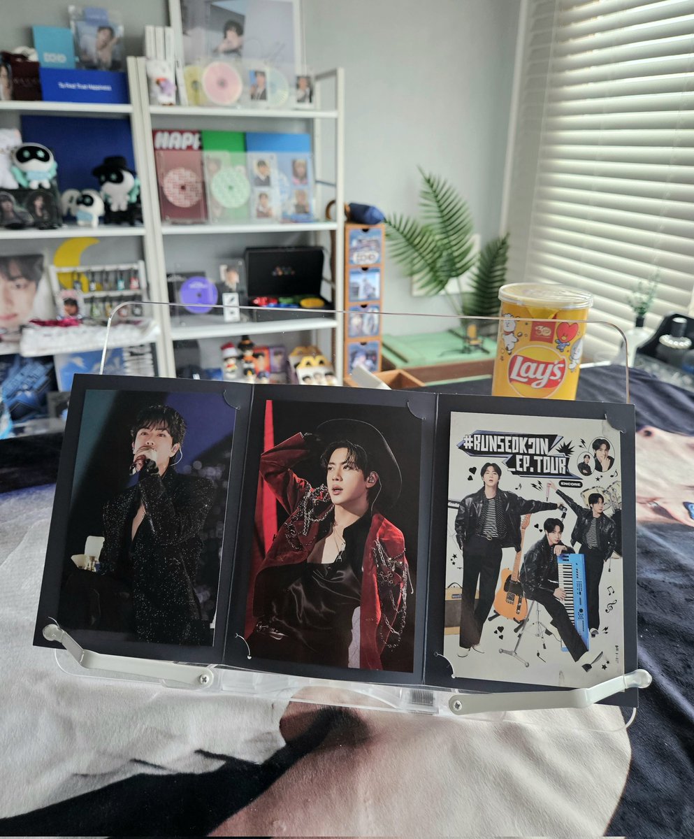 탐라 어질어질하네😇
때마침 도착한 이쁜거🫠🫠🫠
잠시 내 천국에서 진멍하다가 다시 일하러 총총총
#진 #김석진 #방탄소년단진 
#BTSJIN #JIN