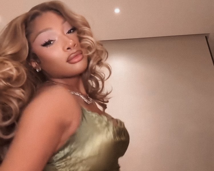 𑣲megbrina tweet media