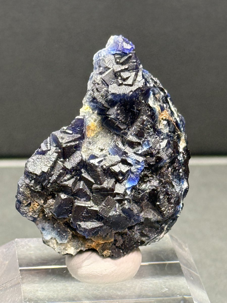 やっと手に入れた‼️ 🇵🇰バロチスタン州産ブラックブルーフローライト