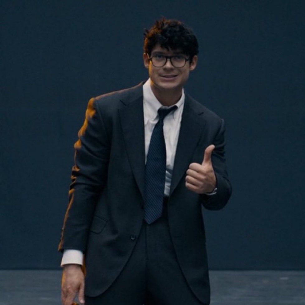 clara 🌻 (@daylightclara) on Twitter photo 