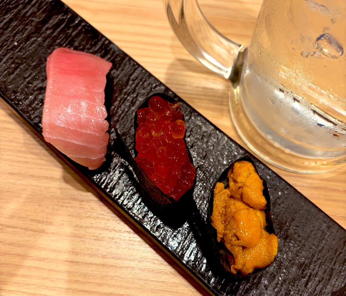 杉玉さん そういえばLINEに990円でボトルが飲めると宣伝が来てた。 酒