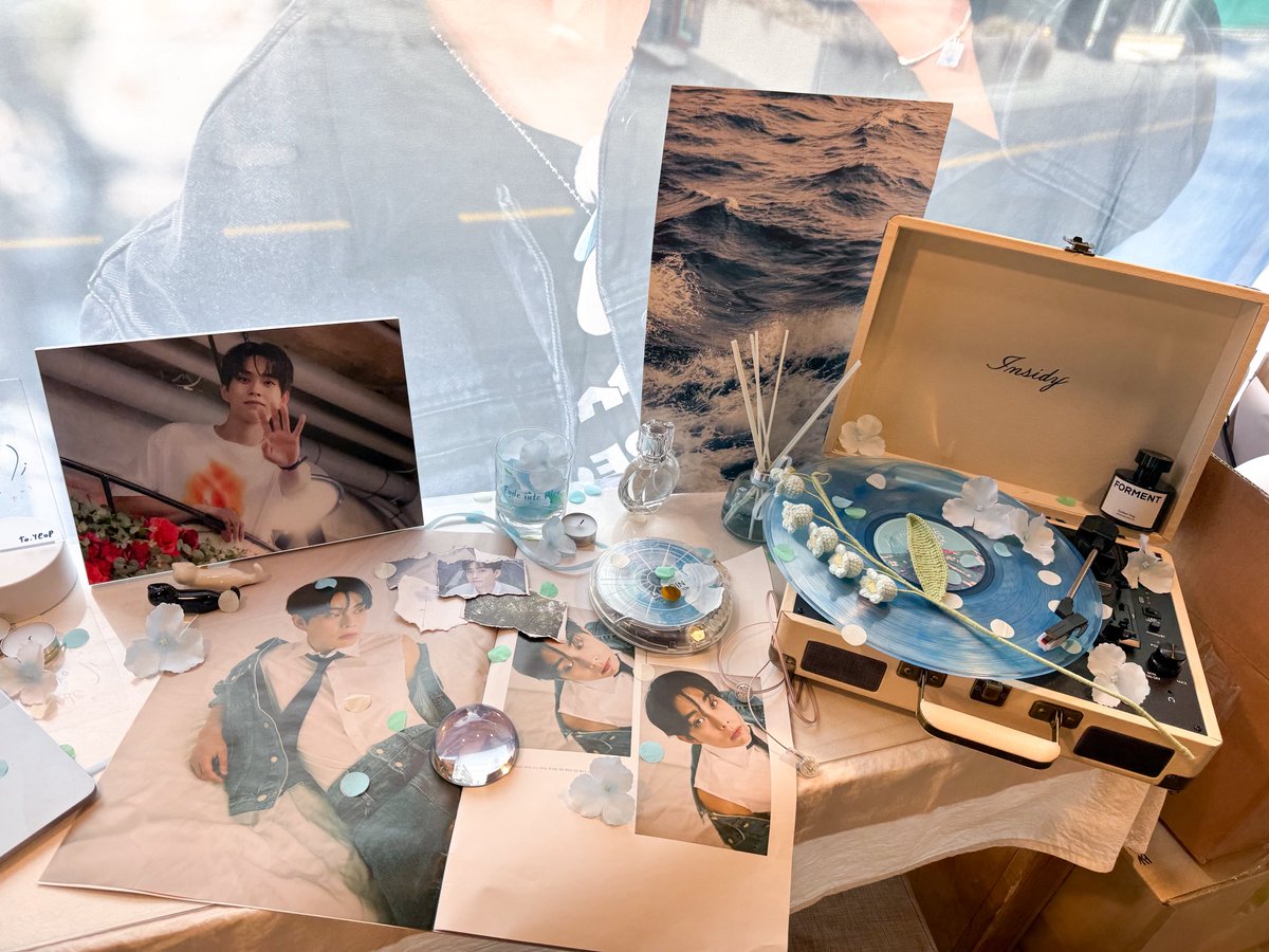 Fade into Bleu tweet media