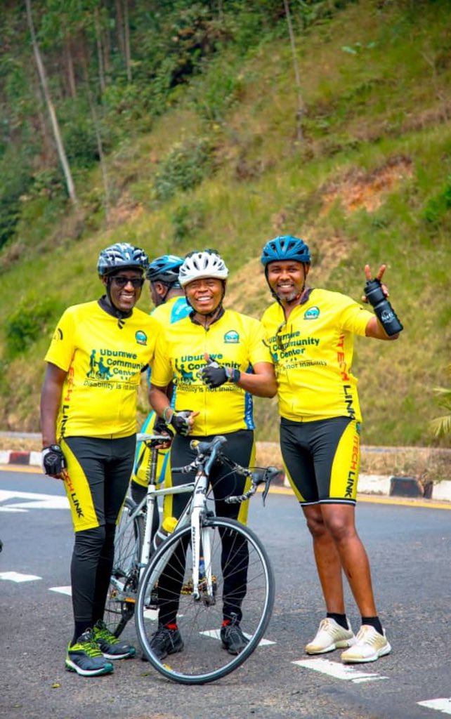 harblaise's tweet photo. @tour_du_Rwanda ! Abakunzi b’Igare wamwanya w’abatarabigize umwuga ni uyumunsi…!
muze mukanya twitabire #SOCIALRIDE muri @RubavuDistrict yacu!
NJYE SINABURA…., WOSE UGEZE HEHE ? Ntiwibagirwe kuzana #IGARE, #INGOFERO-HELMET ,Twagiye @9:00am https://t.co/bMSH9TfZUo
