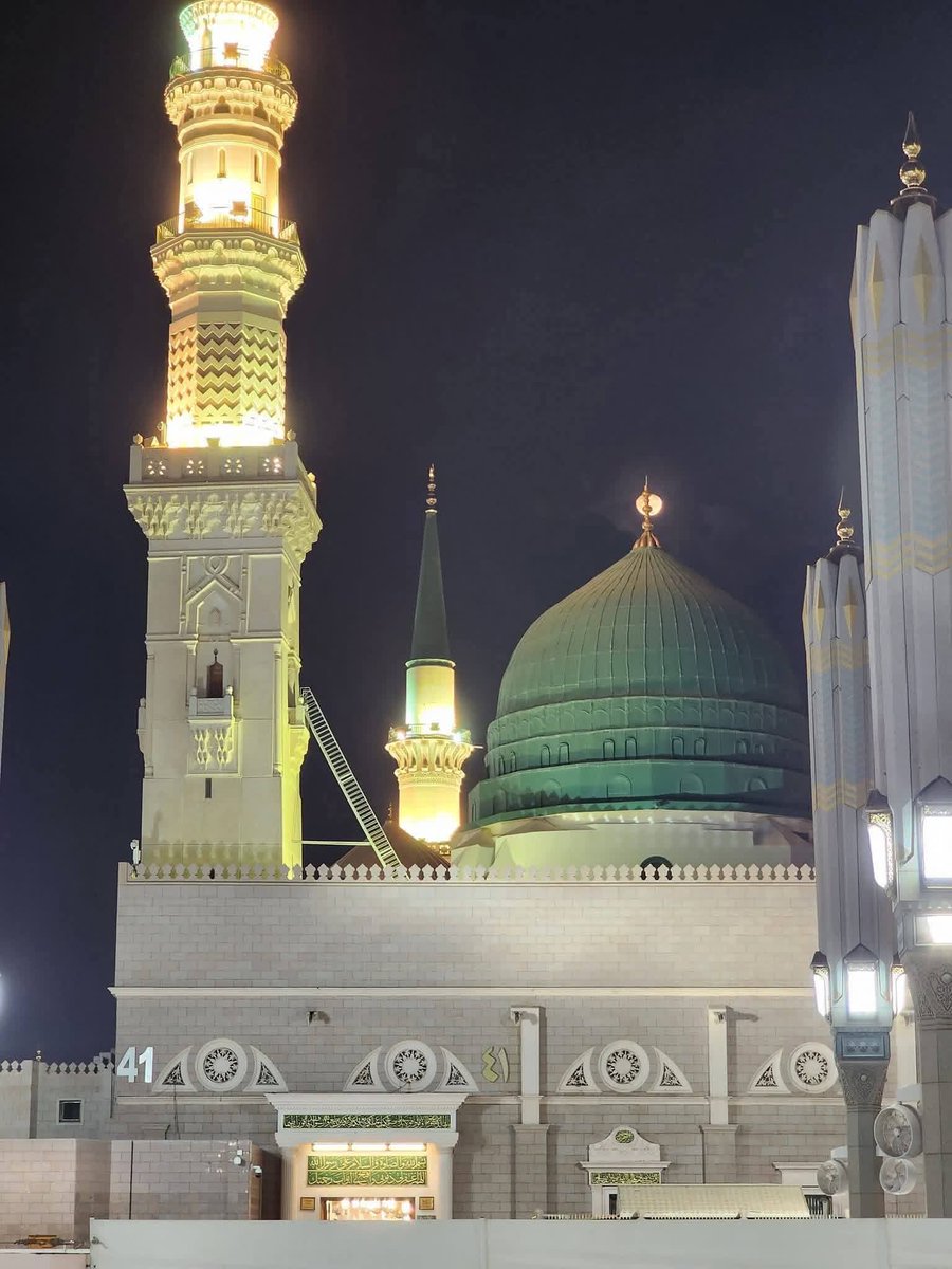 میرے اعمال تو بخشش کے نہ تھے نصیرٓ
کی محبوب ﷺ نے شفاعت تو خُدا مان گیا

(صلی اللہ علیہ وآلہ وسلم)

#قومی_زبان
RT 🔁💯👈🏻 
#TDR__now