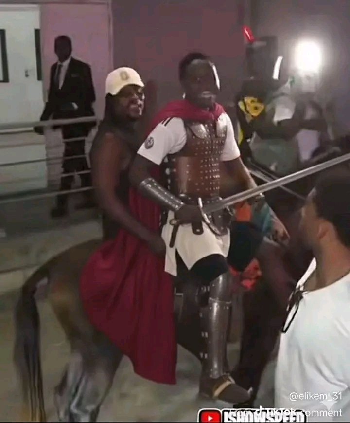 you joined twitter
                  ↓
you didn’t understand
                  ↓
forgot about it for years
                  ↓
came back randomly one day
                  ↓
you got addicted

Good morning mutuals, we hunt again today, wish us a successful hunt today😇😇