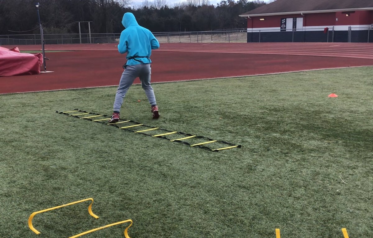 rsims1213's tweet photo. Work doesn’t stop because of weather.  Thanks @_TheGoldenRatio for helping me with my footwork https://t.co/zwqF6Sd4N6
