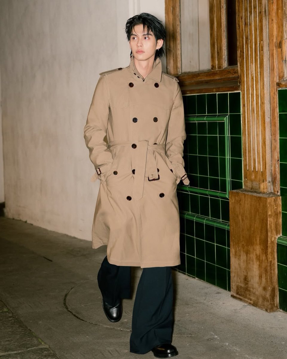 ไม้แขวนทองคำมาก ใส่ชุดไหนก็หล่อดูดี

BRIGHT LFW 2026

#BurberryxBRIGHT
#BurberryAW26xBRIGHT
#Burberry <a href="/Burberry/">Burberry</a> 
#bbrightvc <a href="/bbrightvc/">bright</a>