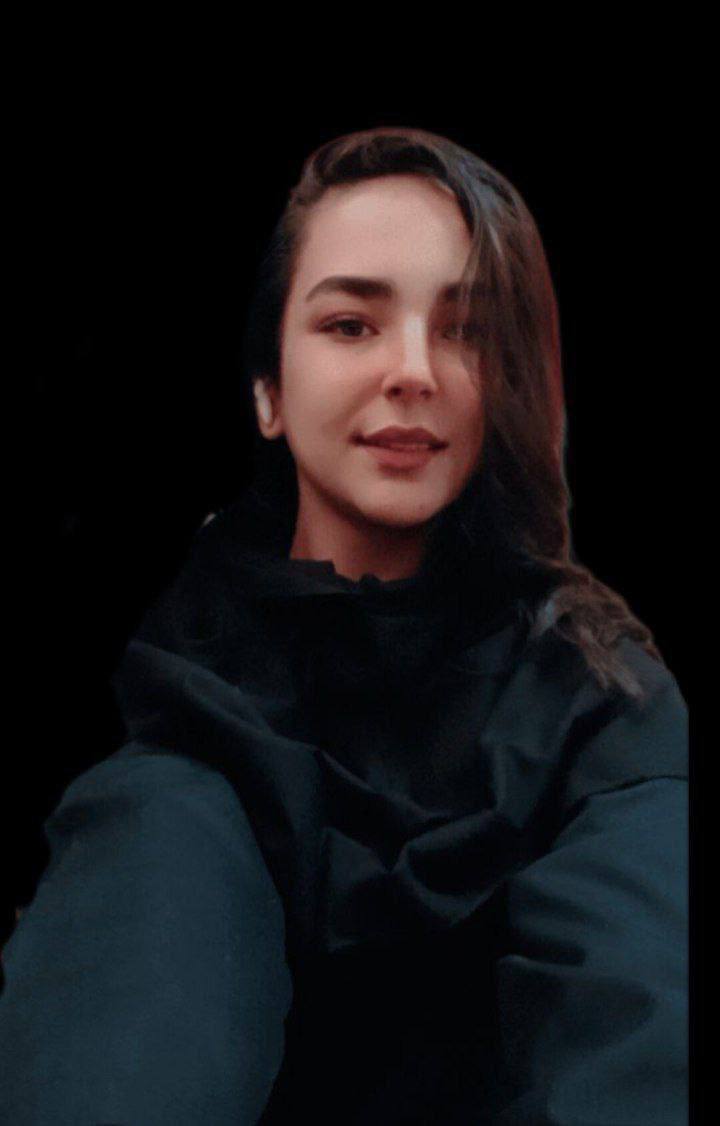 itsongbird7777's tweet photo. 🚨Urgent: #Melika_Azizi has reportedly been sentenced to immediate execution and her life is in danger. She is held in Lakan Prison, Rasht. Her family has abandoned her. Be her voice and don’t let the IRGC carry this out in silence.
#IranMassacre #StopExecutionsInIran https://t.co/UIdwDfxR8e