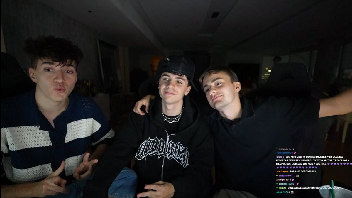 Oficialmente se acaba de cerrar una etapa e inicia una nueva.
La gente los quiere, los banca y estaremos tanto el jueves como el domingo demostrando el gran apoyo y cariño que le tenemos a estas 3 personas que forman un grupo increible. <a href="/NotBaul_/">BaúI</a> <a href="/mernuel_/">Manu</a> <a href="/elmoskiii/">Moski</a> 🫂🤎