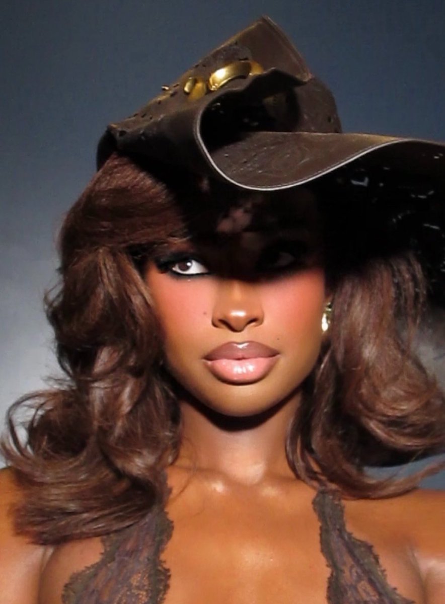 Coco jones Face card is so stunning &amp; perfect 😍
