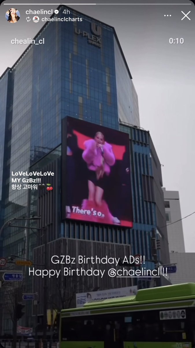 CLTheBaddestFemale tweet media