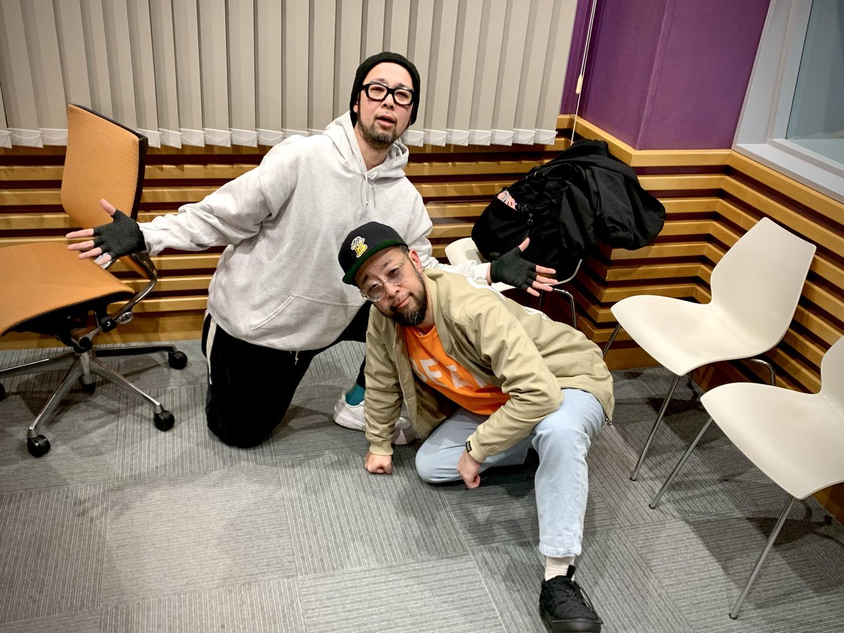 76.4FM RADIO BERRY tweet media