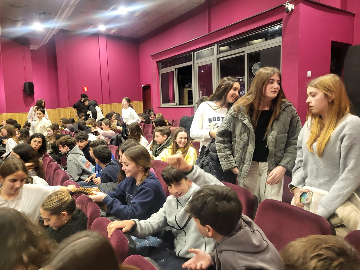 Institut de Sales tweet media