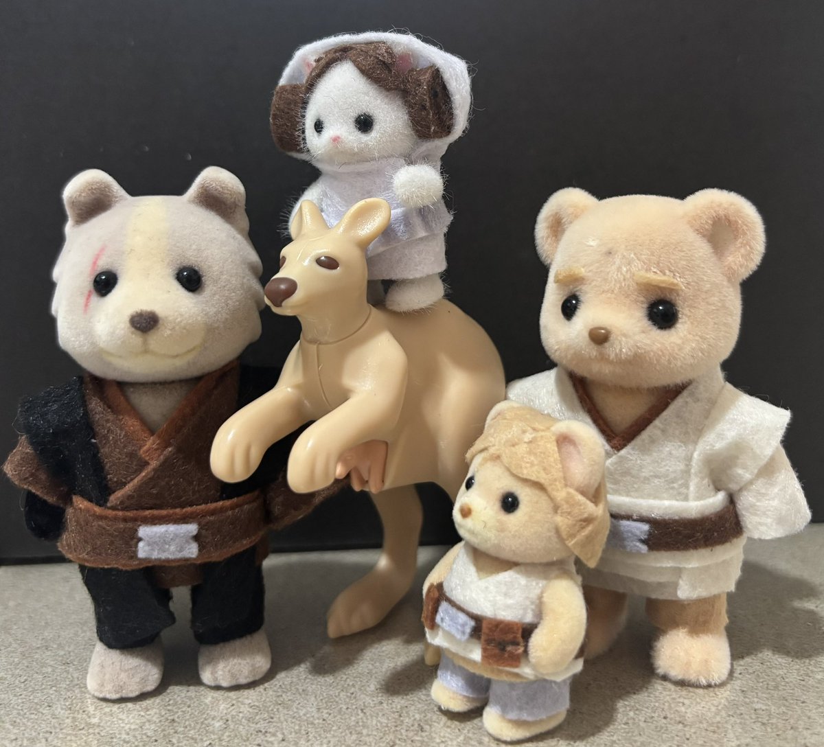 euyuyuu's tweet photo. just made luke and leia 🎊
new addition to the #obikin sylvanian family 🫶 https://t.co/KpX0v62jsY