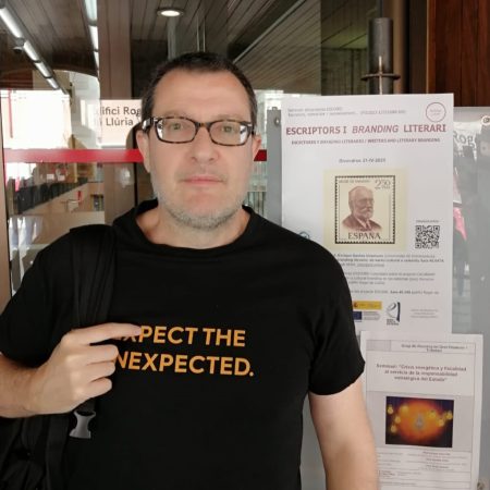 Vuelve a ser una tarde unamuniana la de hoy.
A las 17:00 en la Casa-Museo, con <a href="/cfiesalamanca/">CFIE SALAMANCA</a> ,  tendremos la oportunidad de escuchar al bisnieto de Miguel de Unamuno, el prof. Enrique Santos Unamuno, sobre «Dios creó el mundo para hacerse célebre: Unamuno y la fama»
👇