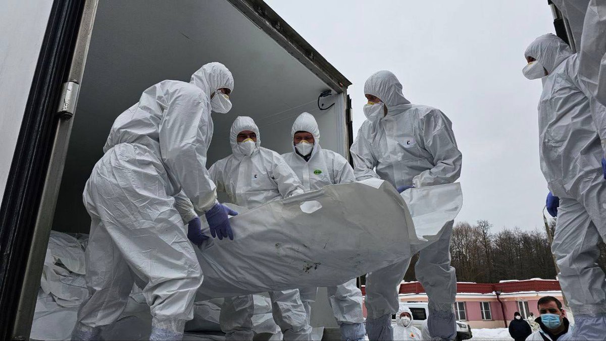 Russia and Ukraine have carried out another  exchange of dead soldiers

The Ukrainian side recieved another 1,000 dead, and the Russians 35. 

So in total thats now 17,747 dead Ukrainains returned and 550 Russians. What do those numbers suggest to you?