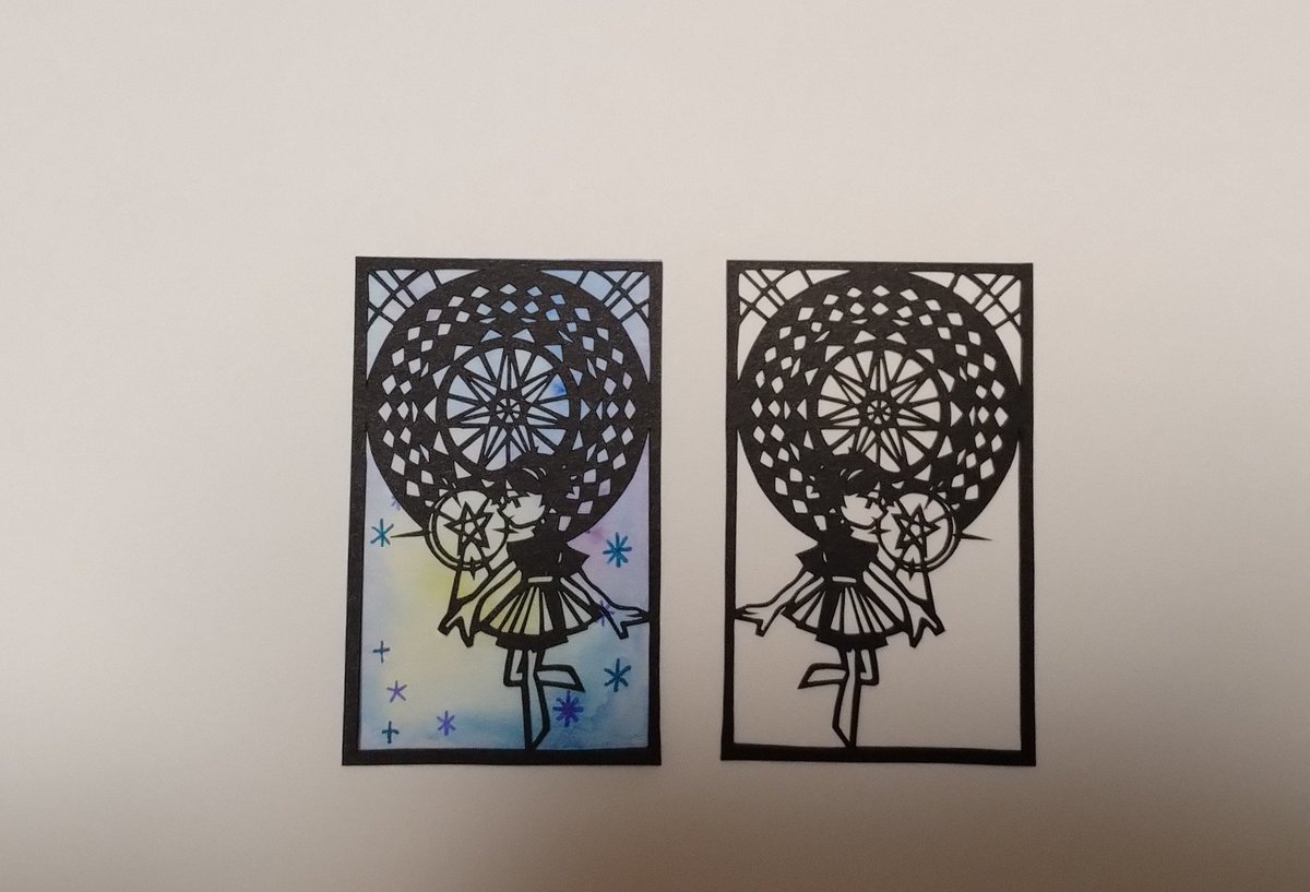 sanosheep's tweet photo. フォトフォルダーというのがあったので切り絵を挟んでみた
なかなか良さげ

#切り絵　#イラスト　#アート https://t.co/4pdtrRYD7n