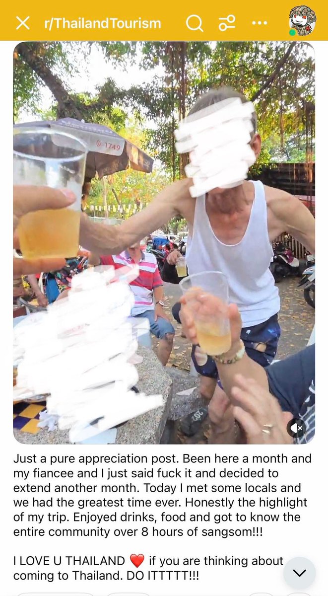 ไปเจอโพสต์ใน Reddit ฝรั่งมาเที่ยวไทยกับคู่หมั้น เดือนเดียวไม่พอ ฟีลมันได้เลยต่ออีกเดือน 

ล่าสุดไปเดินมั่วๆ ดันจอยวงชาวบ้าน คนไทยไม่มีคนแปลกหน้า มีแต่เพื่อนที่ยังไม่ได้ชนแก้ว สรุปนั่งดื่มแสงโสมยาว 8 ชม. เจ้าตัวบอก “โคตรรักประเทศไทย ใครจะมา มาเลย” 5555 🇹🇭🍻