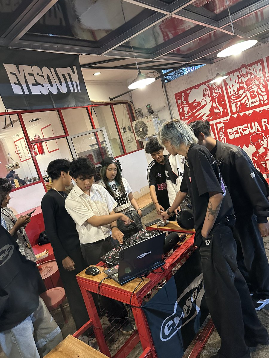 SizeL Burger journey day 403
Burger &amp; Rave part.2