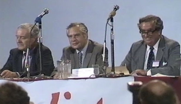 labour_history's tweet photo. Summer of 1981

And the world's media descend on the North West to see if Labour can hold on

The PM is "most unpopular" since polling began. A new third party is the bookies' favourite for power...

A thread on Warrington - what was called "the by-election of the century" 🧵 https://t.co/CrzCaDQdsx