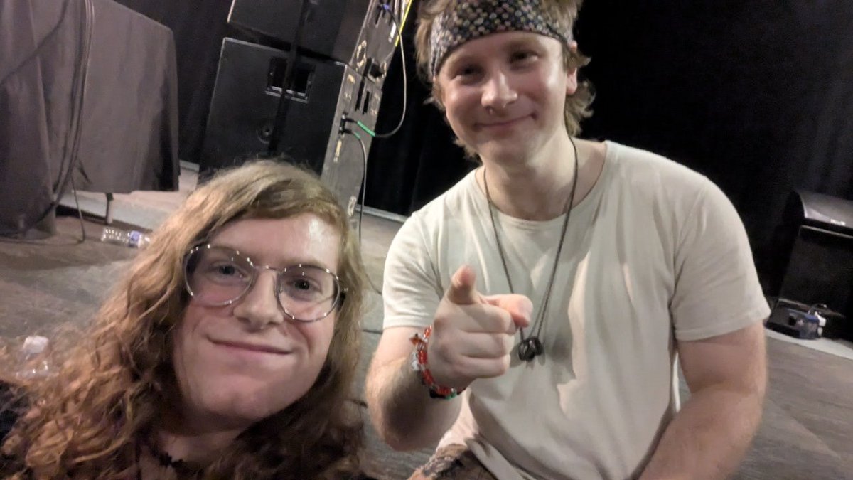 EmmaBeeReal's tweet photo. Thanks for a great first concert @FoxStevensonNow !!! Keep being you 🩷🩷🩷 https://t.co/8hTTFMWfVx