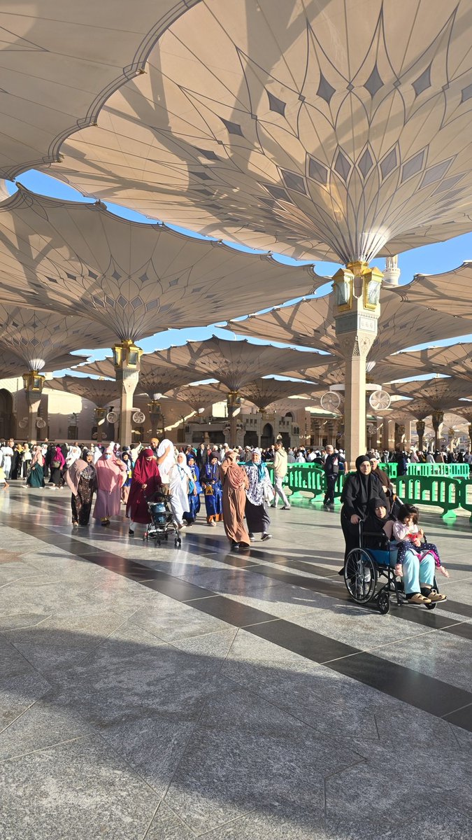 thought_95's tweet photo. ﴿ قال رسول الله ﷺ ﴾
«المدينةُ خيرٌ لهم لو كانوا يعلمون»
اللهم ارزقنا العودة إليها مراتٍ لا تُحصى، وارزقنا الصلاة في مسجد نبيك ﷺ 🤍 https://t.co/ohhZE79GqS