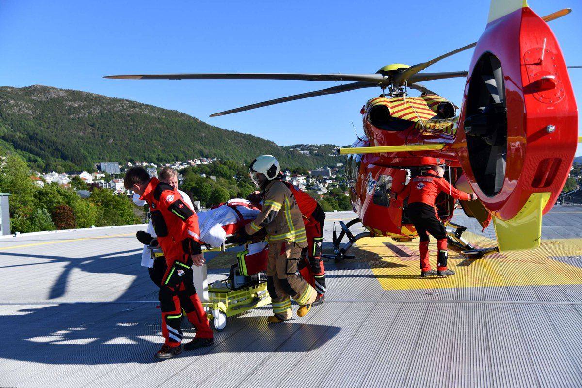 AirbusHeli's tweet photo. Without a 6-minute emergency helicopter flight in May 2009, he wouldn't have survived…
Today, Dan works alongside the paramedic who helped save him, Eoin Walker, to advocate for the vital importance of HEMS.
Read the full, moving story: https://t.co/m3rx70cHZt https://t.co/UqffhDPWWx