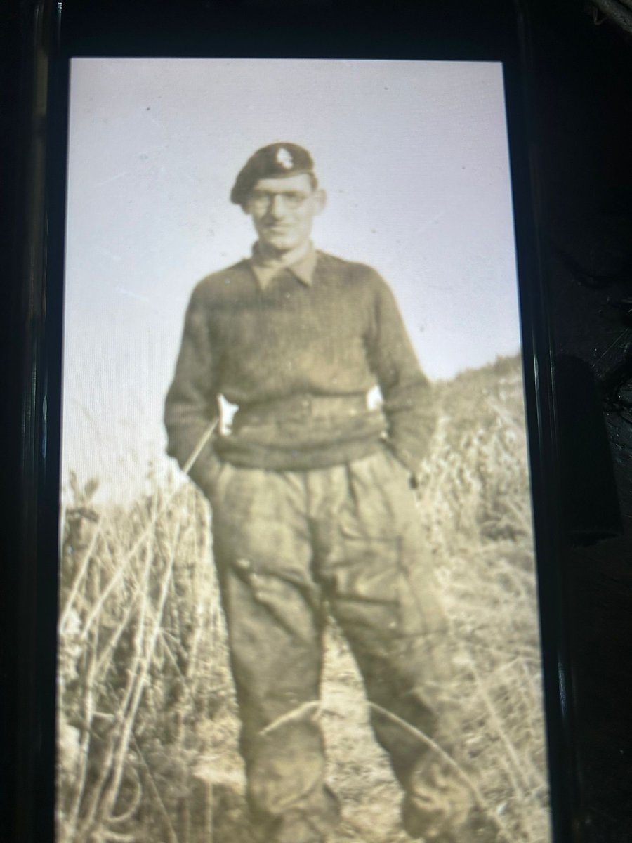 Happy 93rd Birthday to George Rose 🇬🇧

Proudly served with the Royal Fusiliers during the Korean War — the “Forgotten War” we will never forget.

93 years young. An inspiration to us all.
💪🏼🇬🇧

Thank you for your service, George. 👏

taxicharity.org