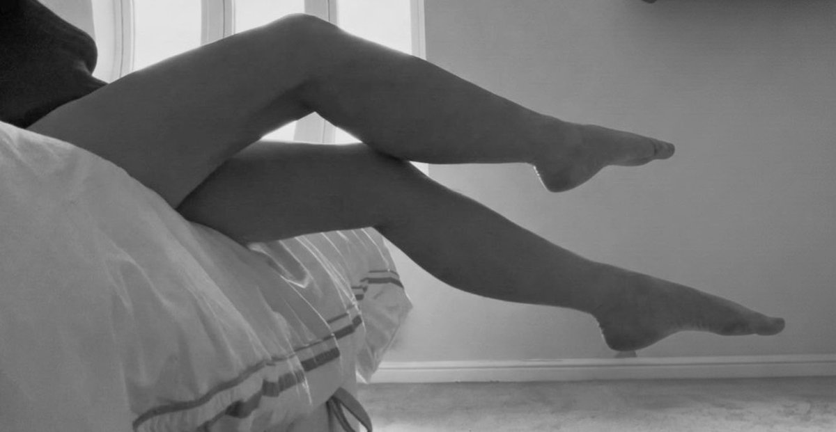 Good morning. The sun has disappeared but there was still enough light to get a slight silhouette for thigh Thursday. The weekend is coming…