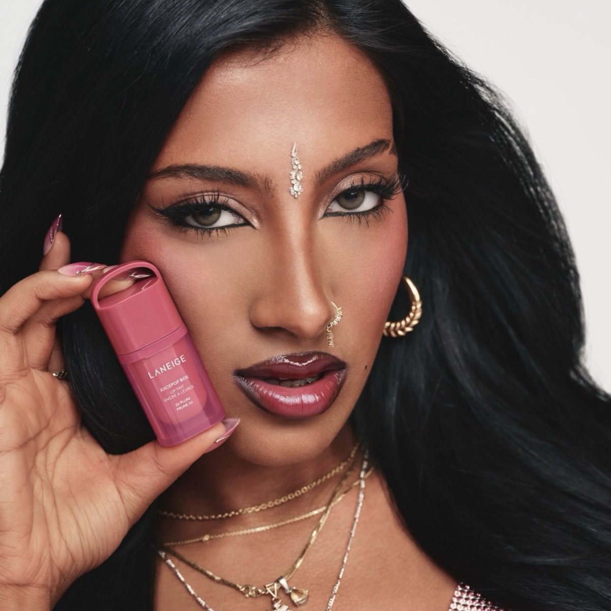 HOURLYRAJ's tweet image. thinking of this marz serve