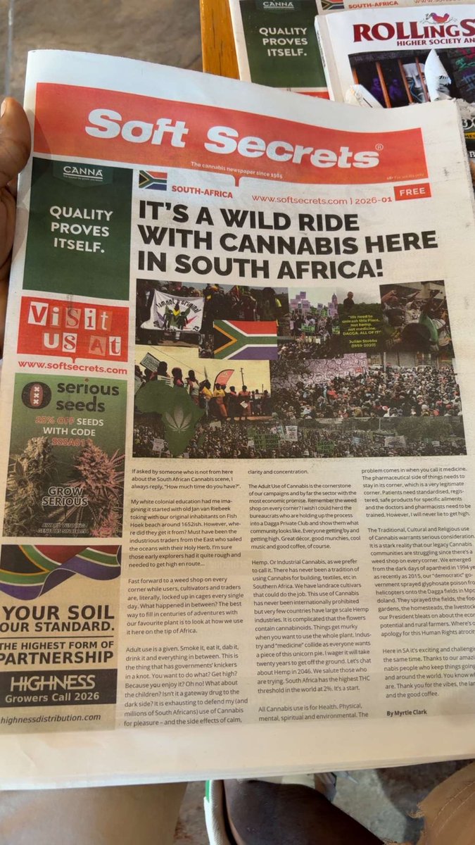 MoonwizardX's tweet image. Picked up the latest Soft Secrets and apparently it’s a “wild ride” out here 😂🌿 South Africa really said buckle up! Should I start a book club or a grow club? Asking for research purposes only… Who’s reading with me? 👀🇿🇦 #SoftSecrets #SA #StayCurious