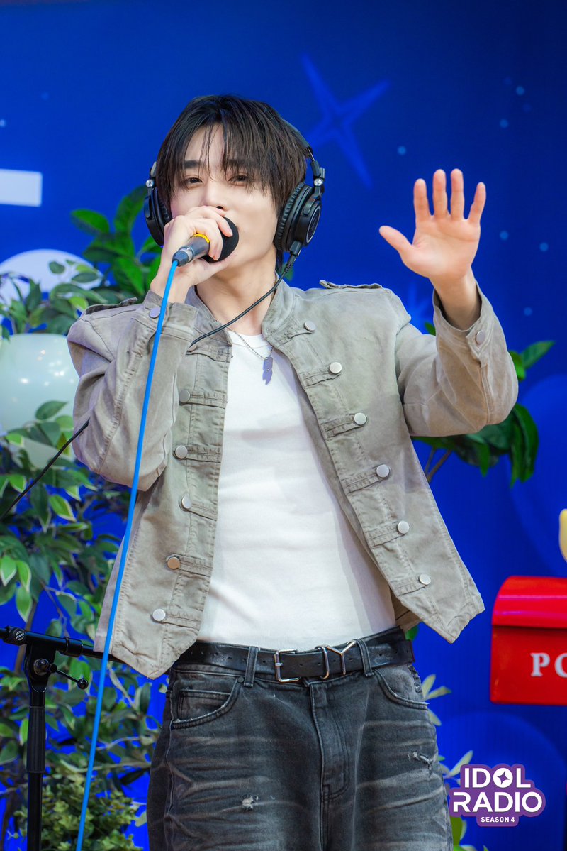 [#아이돌라디오4 앨범 260225]

EP#201 우린 내일이 없듯이 사랑할 수도❤️ (DJ 선우)

🎀떤코노
ㄴ리뷰 : 앞으로 또 가고 싶은, 별 412개 코노

<a href="/THEBOYZ_officl/">더보이즈 (THE BOYZ)</a>

#MBC #IDOLRADIO #아이돌라디오 #더보이즈 #선우